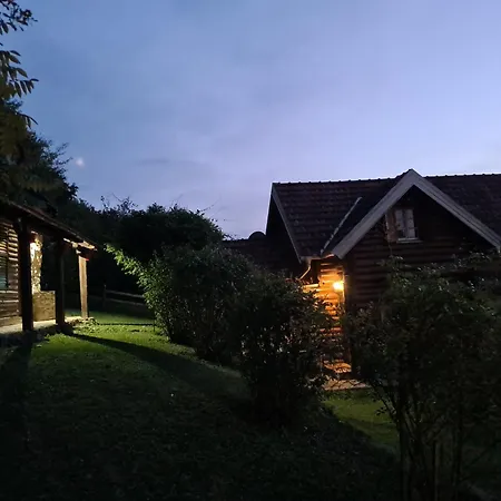 Vikendica Volar בית נופש *